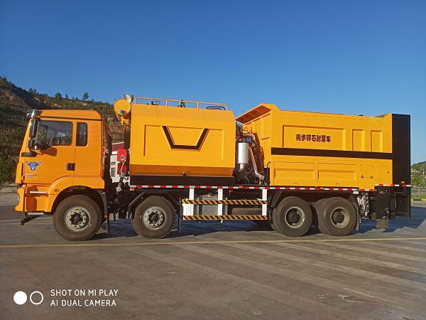 Why does the power of the synchronous gravel sealing truck deteriorate_2